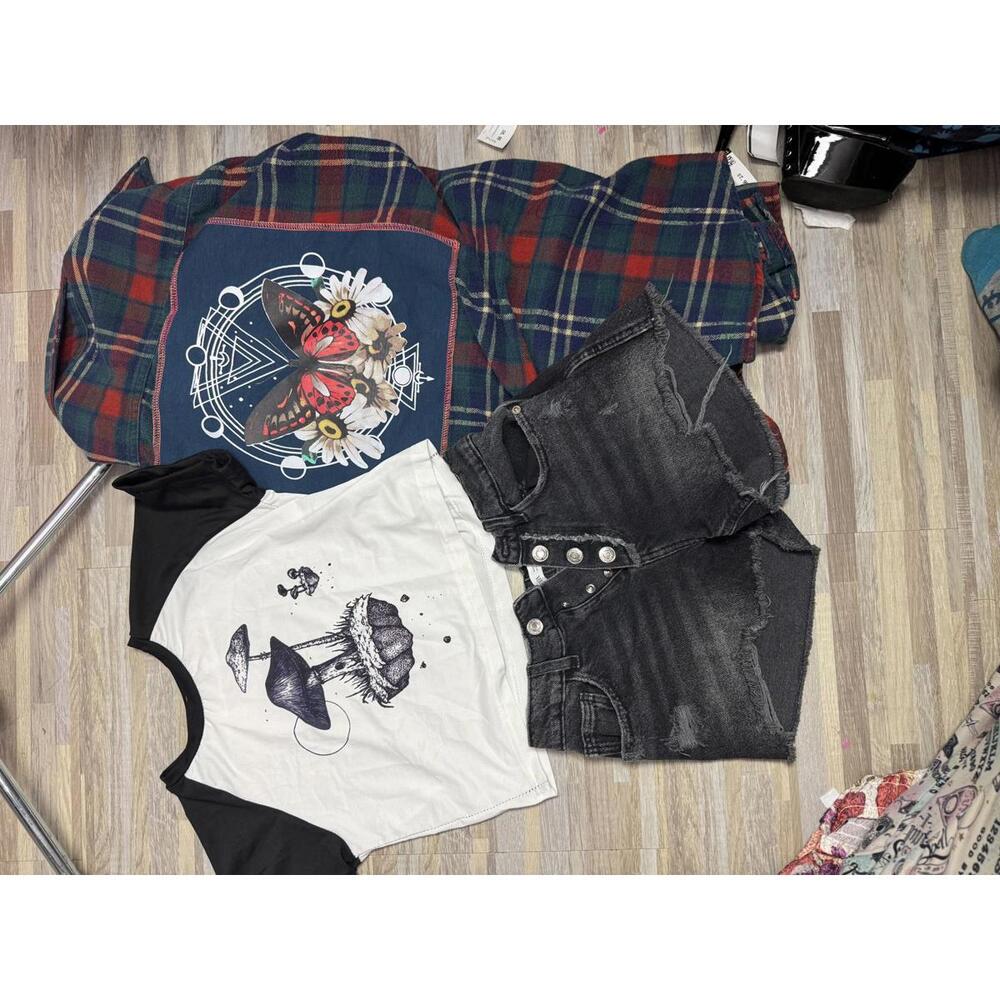 Y2K Zara Black Denim Cutoff Art School Grunge Frayed Goth Mini Shorts Low Rise